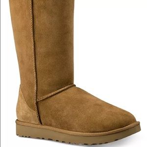 Ugg Women’s Classic Tall Boot Size 7